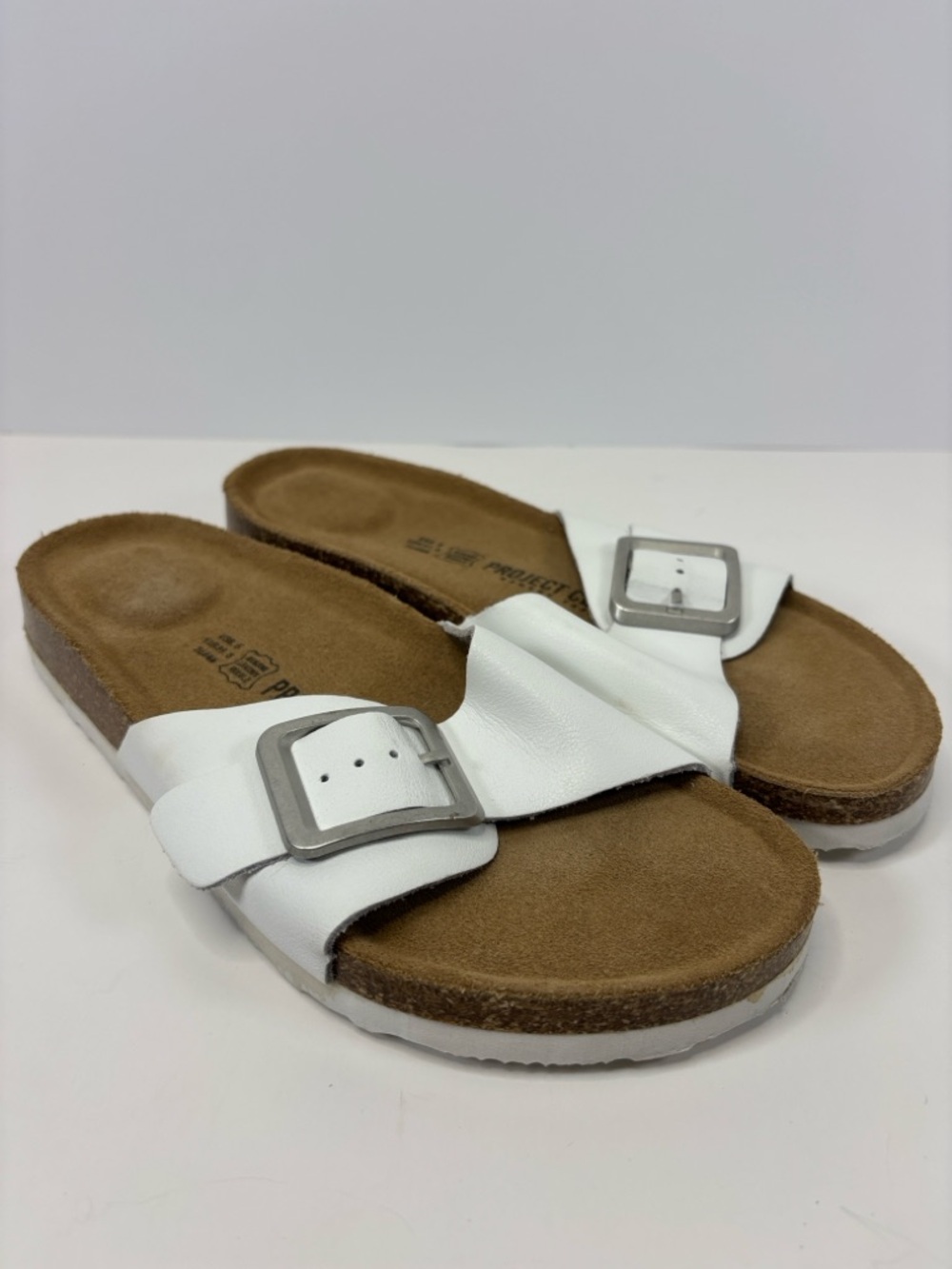Project Cloud Sandals Womens 8.5 White Bahama Leather Anti Slip Memory Foam